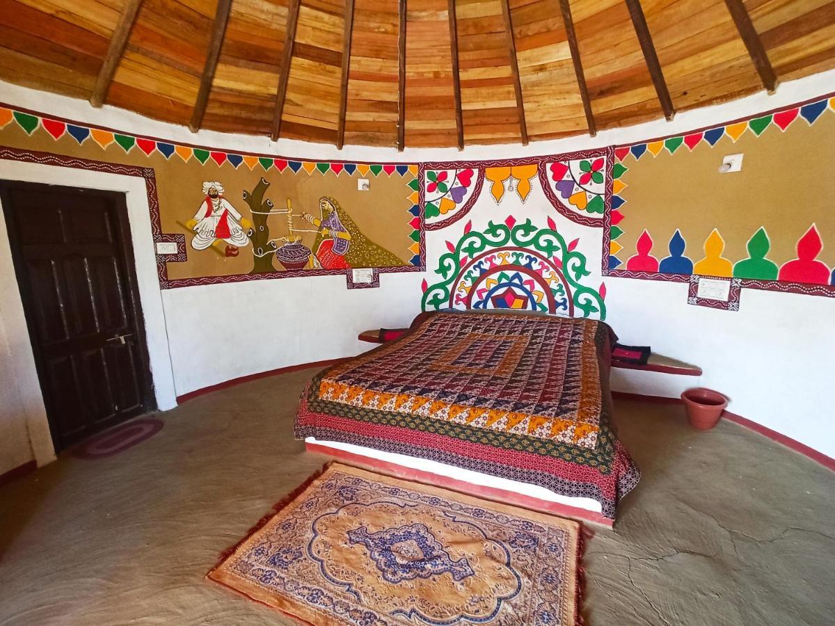 Banni Village Resort - Rann Of Kutch Bherandiāla 외부 사진
