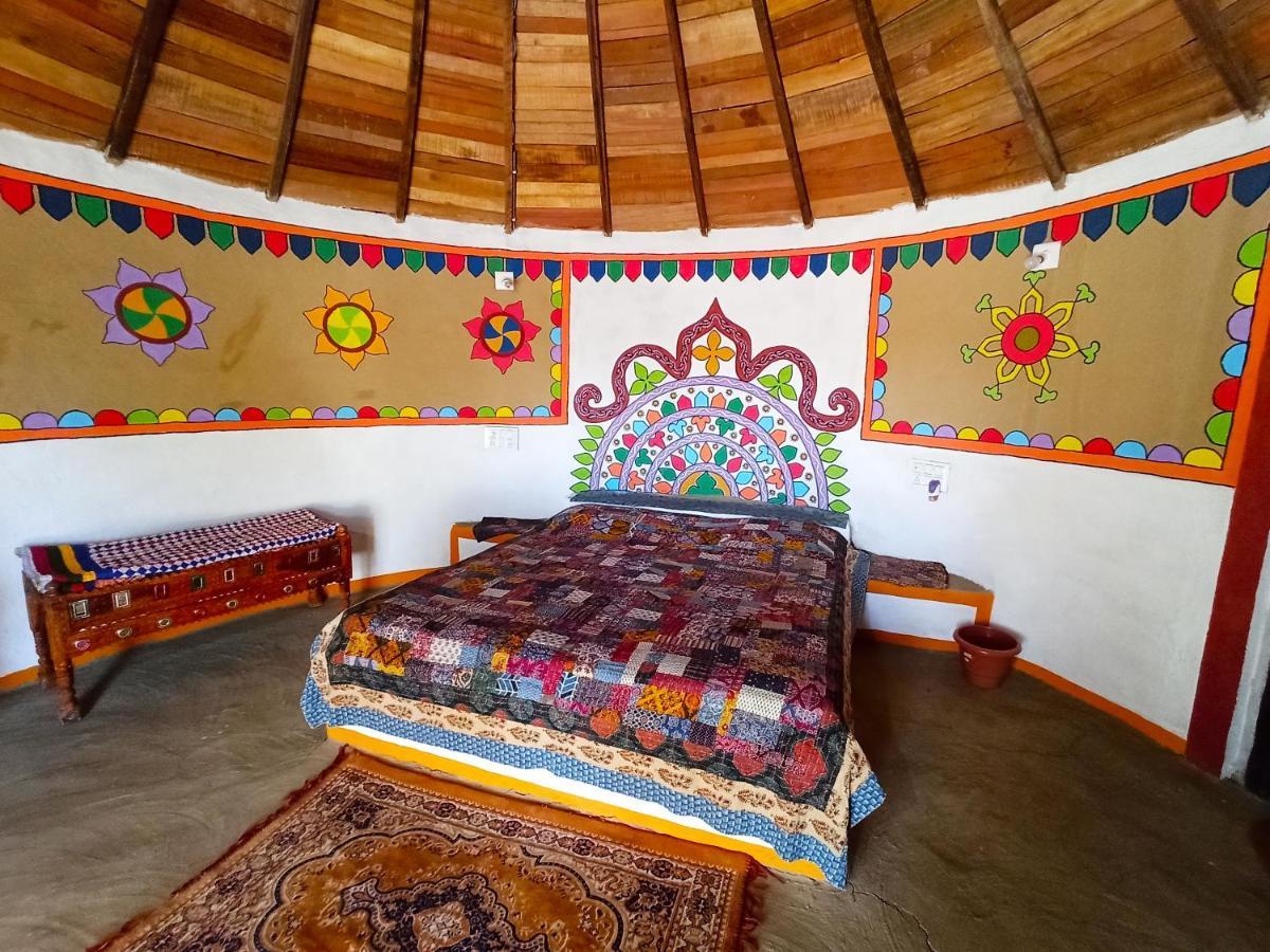 Banni Village Resort - Rann Of Kutch Bherandiāla 외부 사진