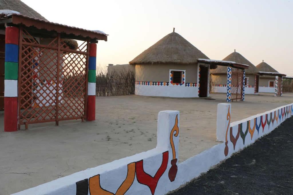 Banni Village Resort - Rann Of Kutch Bherandiāla 외부 사진