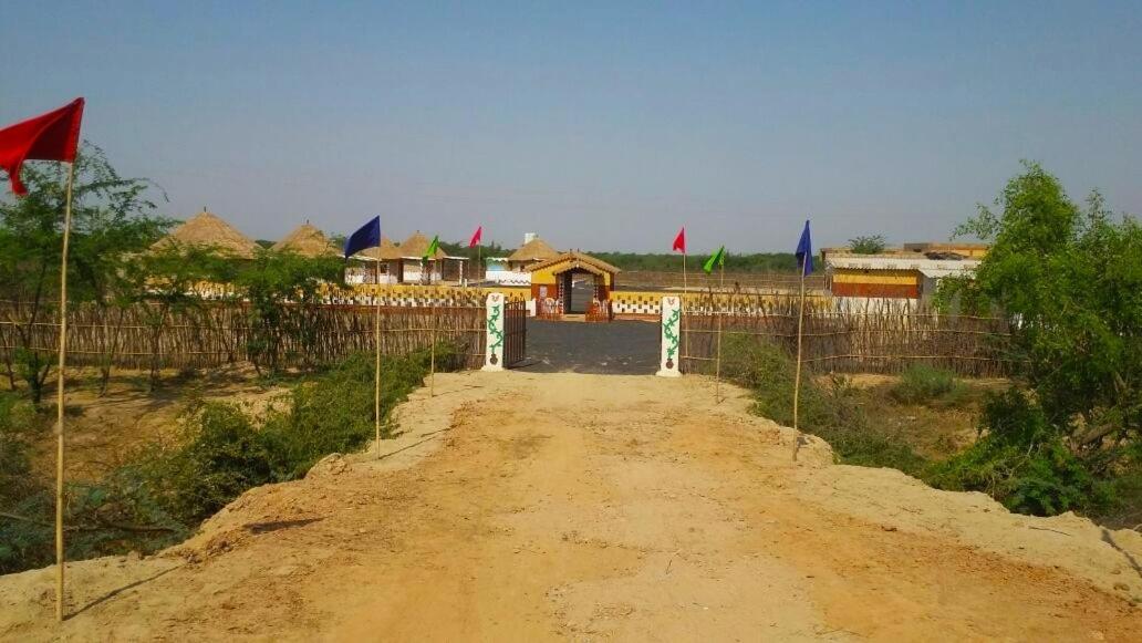 Banni Village Resort - Rann Of Kutch Bherandiāla 외부 사진